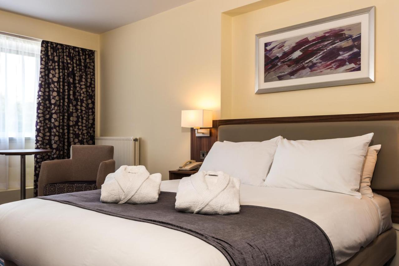 Holiday Inn Warrington By Ihg Экстерьер фото