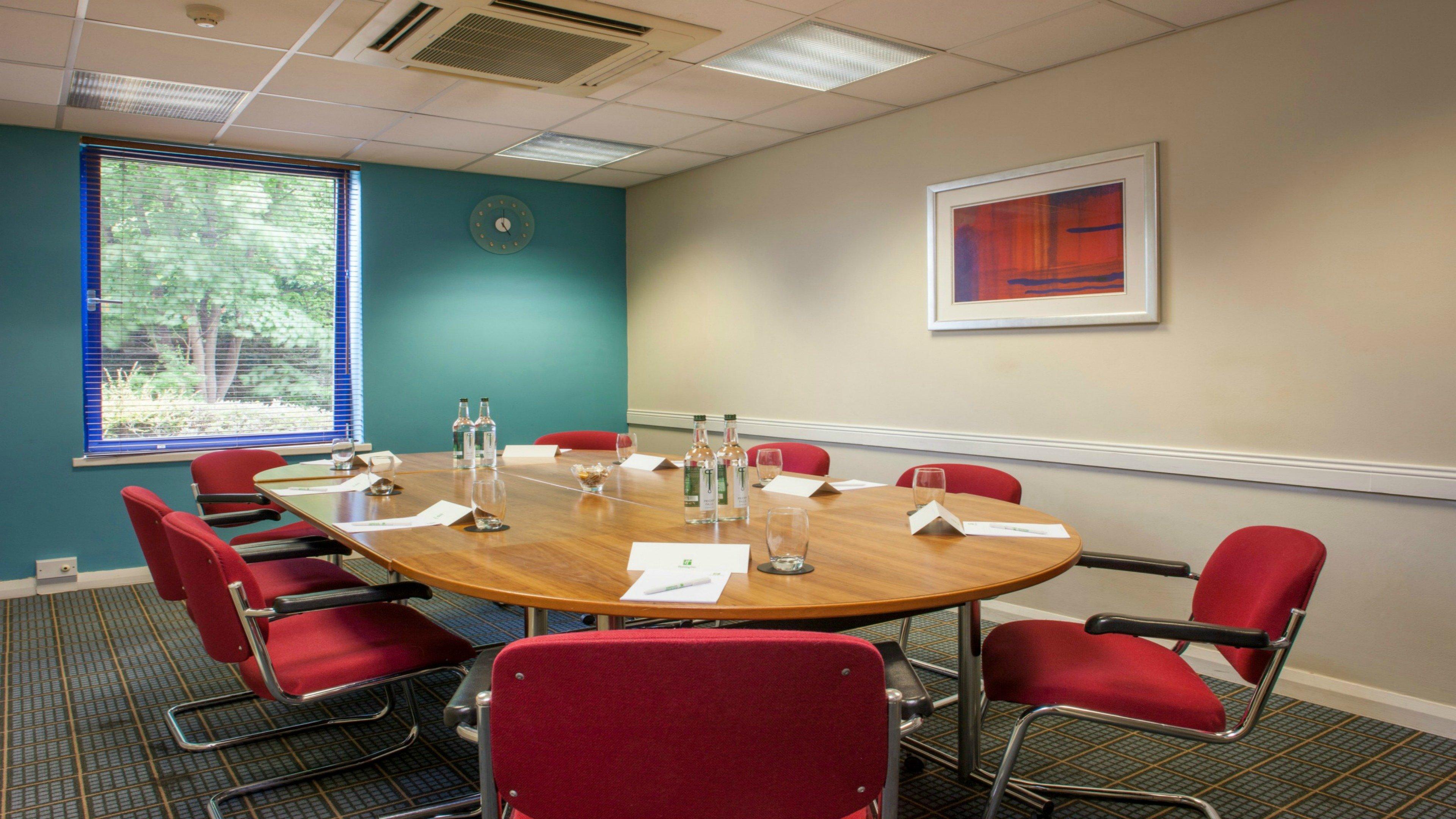 Holiday Inn Warrington By Ihg Экстерьер фото
