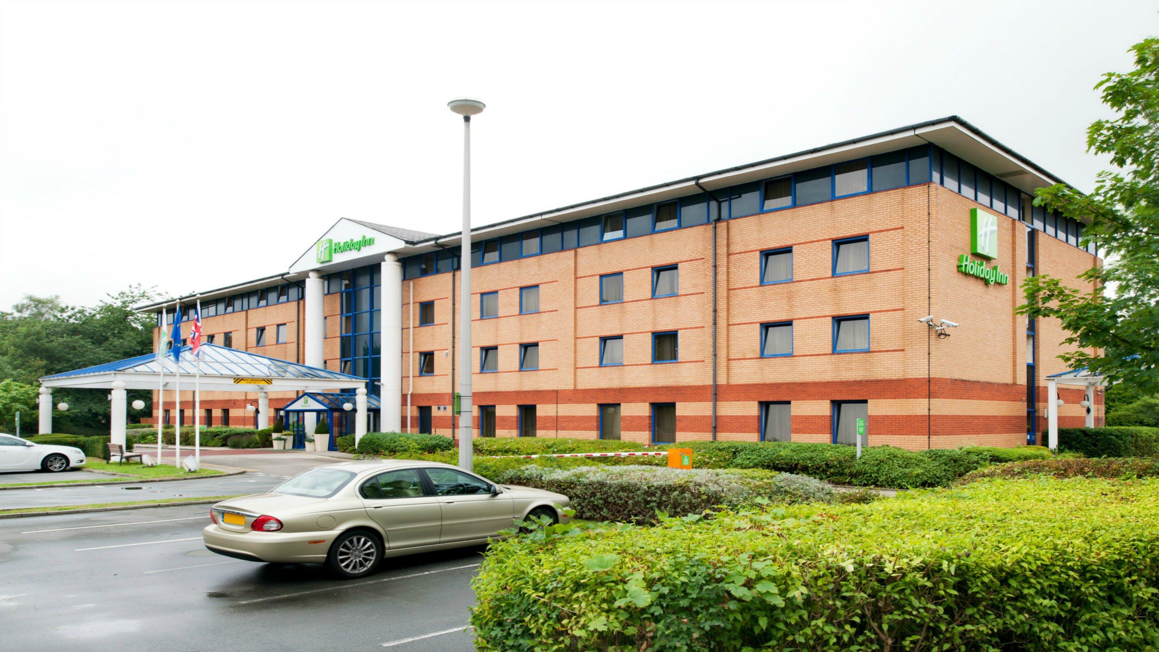 Holiday Inn Warrington By Ihg Экстерьер фото