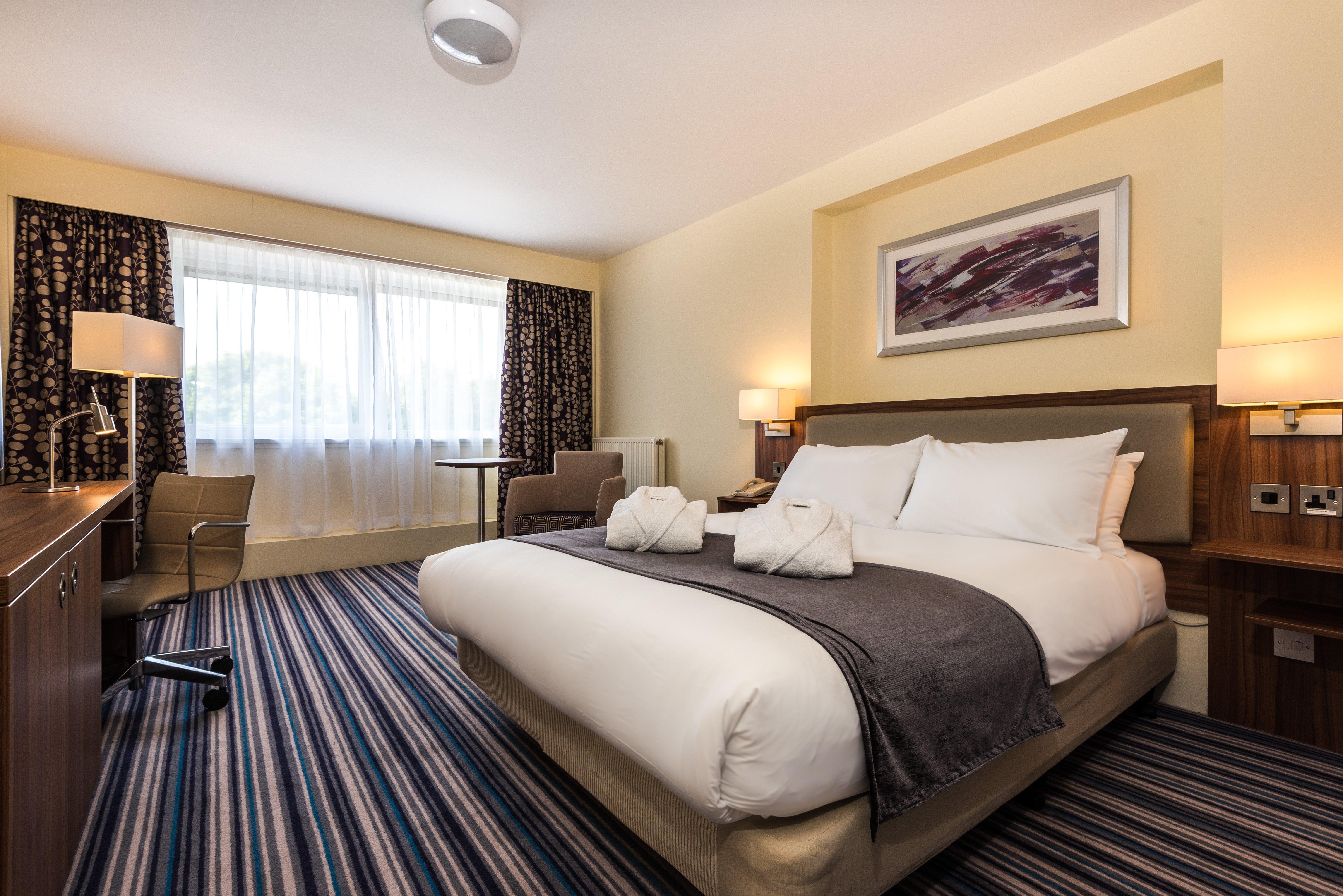 Holiday Inn Warrington By Ihg Экстерьер фото