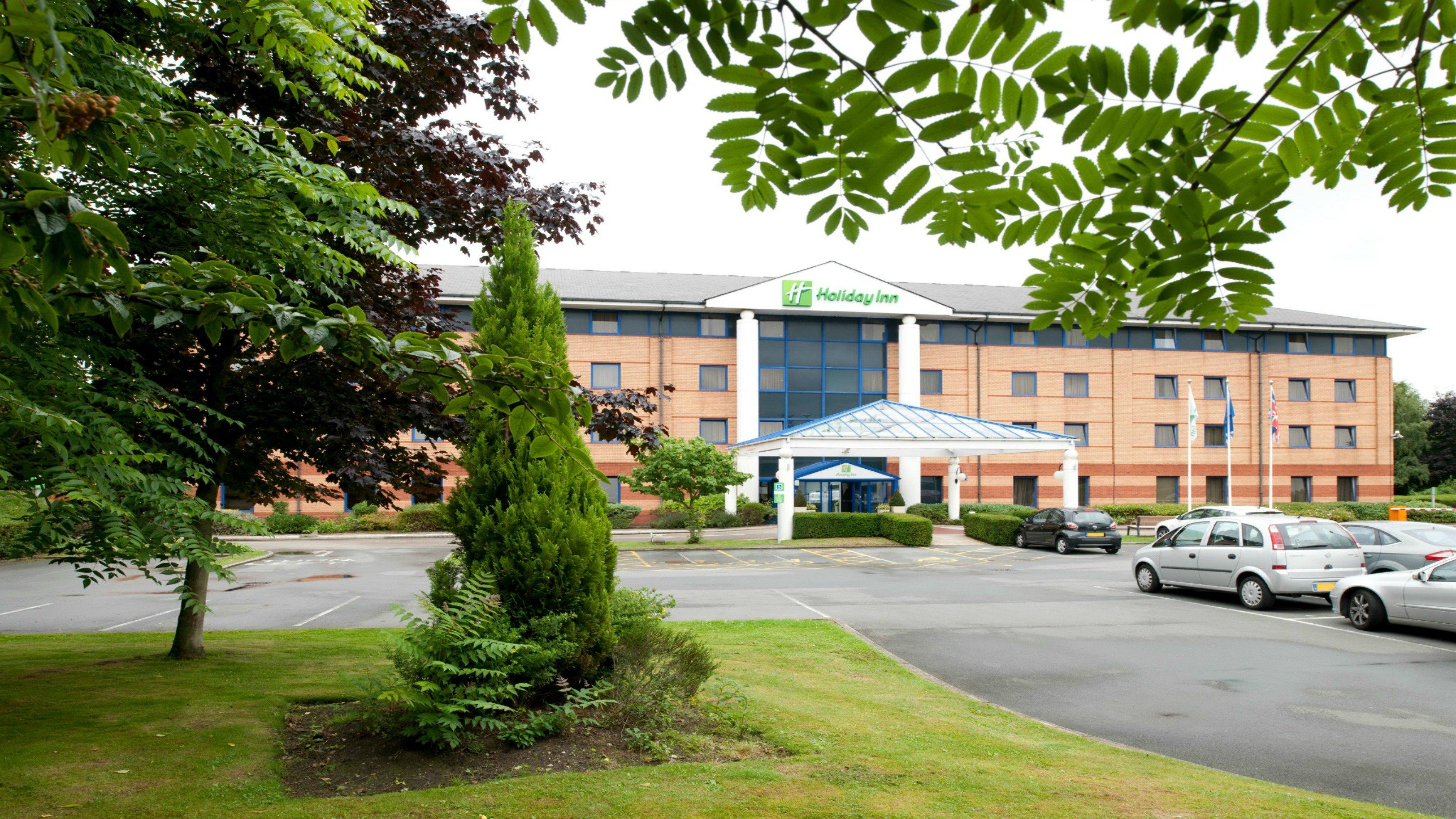 Holiday Inn Warrington By Ihg Экстерьер фото