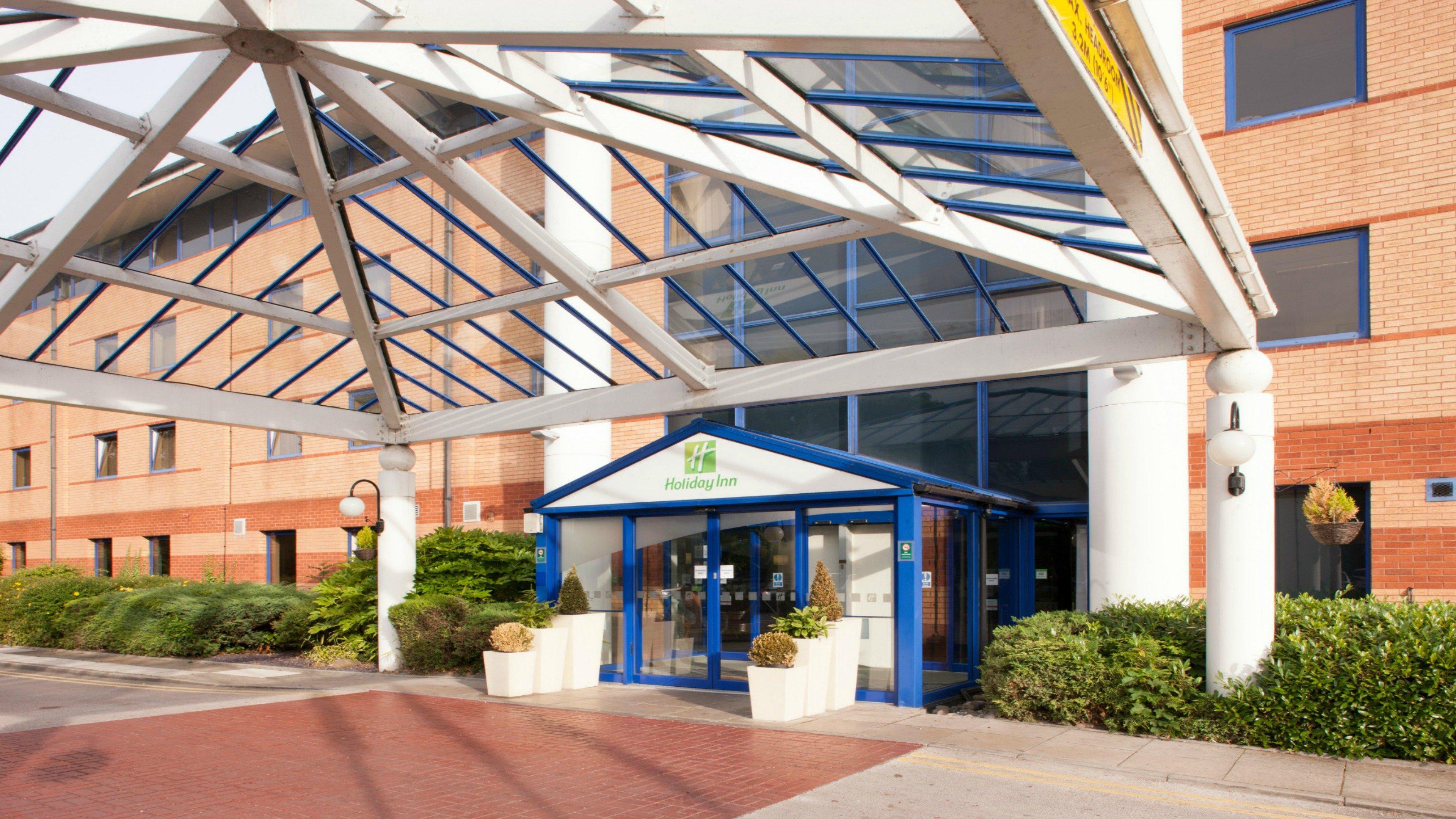 Holiday Inn Warrington By Ihg Экстерьер фото