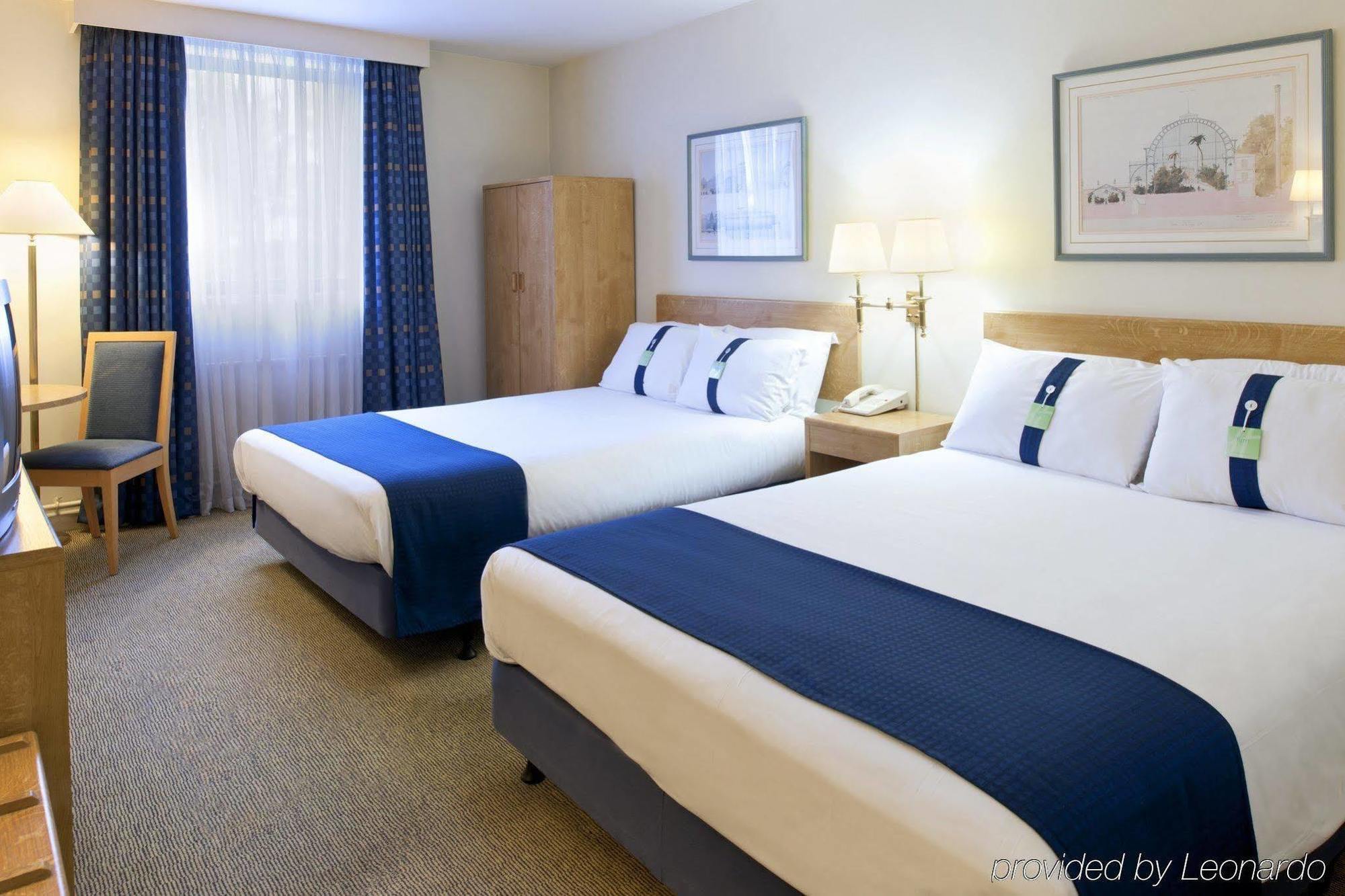 Holiday Inn Warrington By Ihg Экстерьер фото